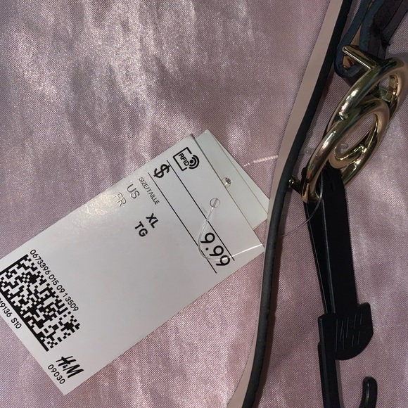 H&M black belt - Picture 2 of 4